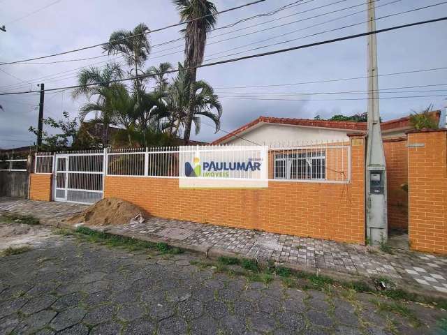 Casa com 4 dorms, Vila Atlântica, Mongaguá - R$ 490 mil, Cod: 828280