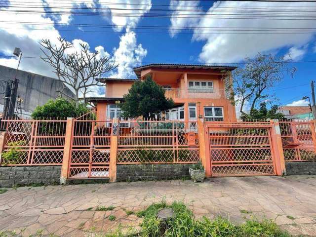 Sobrado com 4 dormitórios à venda, 282 m² por R$ 980.000,00 - Jardim Do Bosque - Cachoeirinha/RS