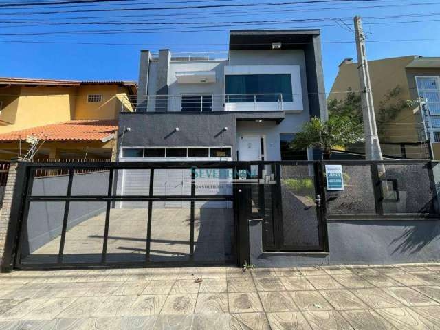 Sobrado com 3 dormitórios à venda, 256 m² por R$ 980.000,00 - Vale do Sol - Cachoeirinha/RS