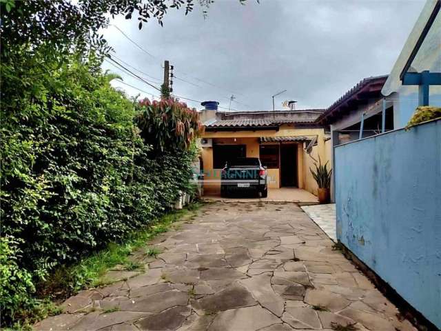 Casa com 2 dormitórios à venda, 46 m² por R$ 223.000 - Vila Jardim América - Cachoeirinha/RS