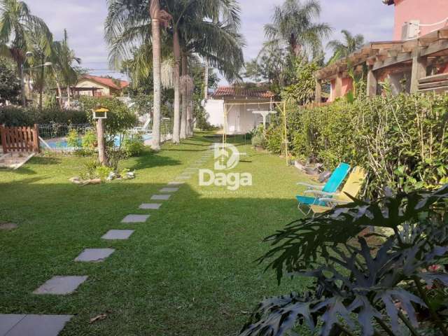 Excelente Condomínio com casa na Cachoeira do Bom Jesus