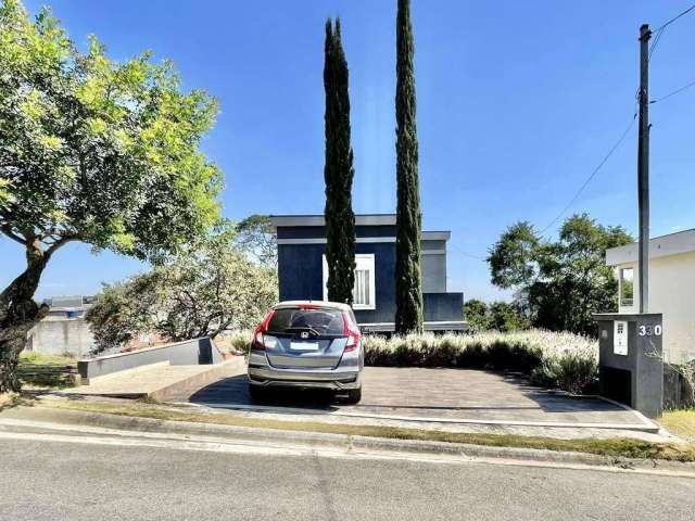 Linda casa  à venda, moderana e integrada, em condominio