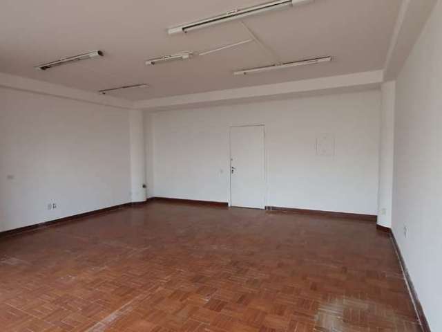 Conjunto com 1 sala  63m² prox metro Sé