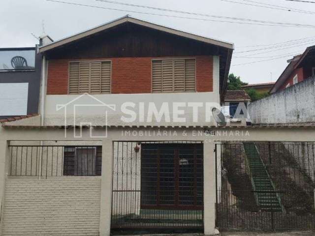 Casas – Bairro Jardim Porangaba – Águas de São Pedro/SP. AC– 172m². AT – 300m².