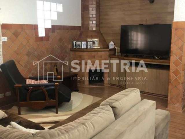 Casa – Bairro Jardim Holliday – São Pedro/SP. AC– 320m². AT – 360m².