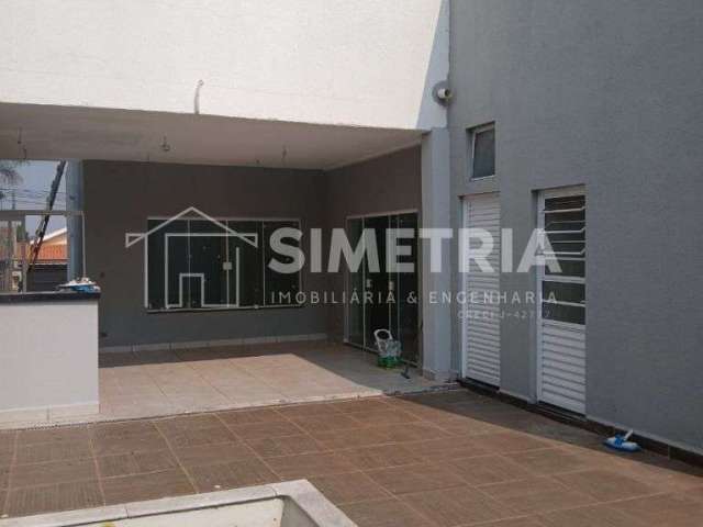 Casa com piscina – Jardim Mariluz – São Pedro/SP. AC – 220m². AT – 330m².