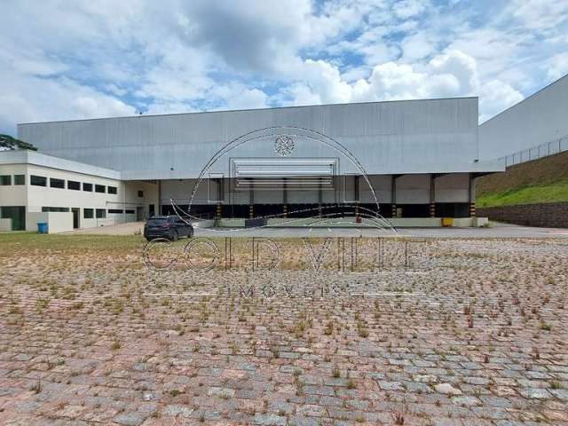 GA0635 - alugo ou vendo este galpão em Jandira com 19.000 metros de terreno, 11.000 metros de área construída, 10.000 metros de área fabril, 600 metro