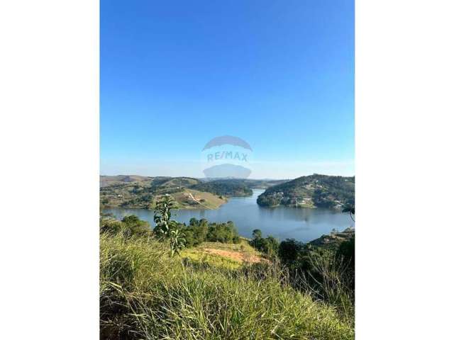 Terreno com vista permanente para represa