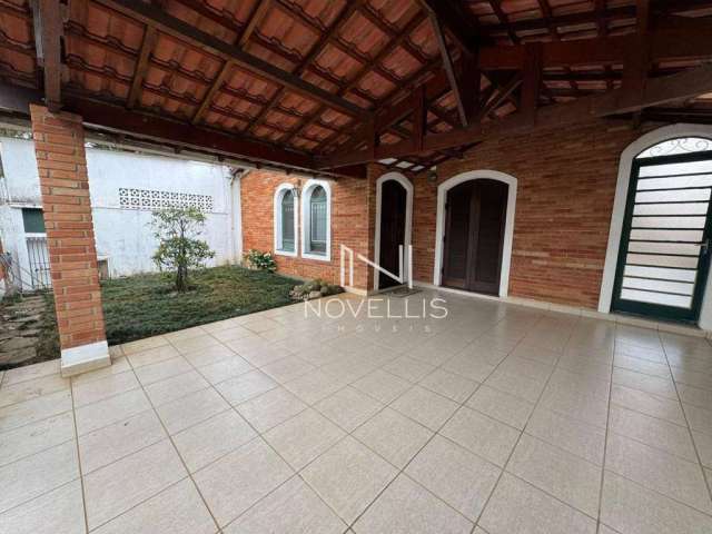 Casa com 3 dormitórios à venda, 108 m² por R$ 750.000,00 - Conjunto Residencial Vale dos Pinheiros - São José dos Campos/SP