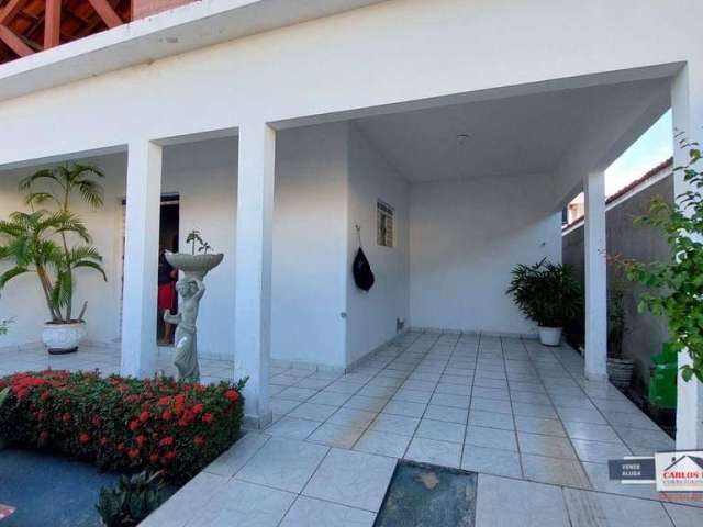 Casa de 3 quartos com piscina, próximo ao Shopping Guedes e ao mercado público - por R$ 380.000 - Liberdade - Patos/PB