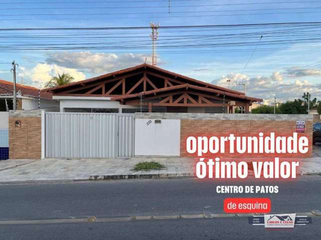 Casa em ótima localização à venda,  por R$ 380.000 - Rua Severino Dutra, Centro - Patos/PB