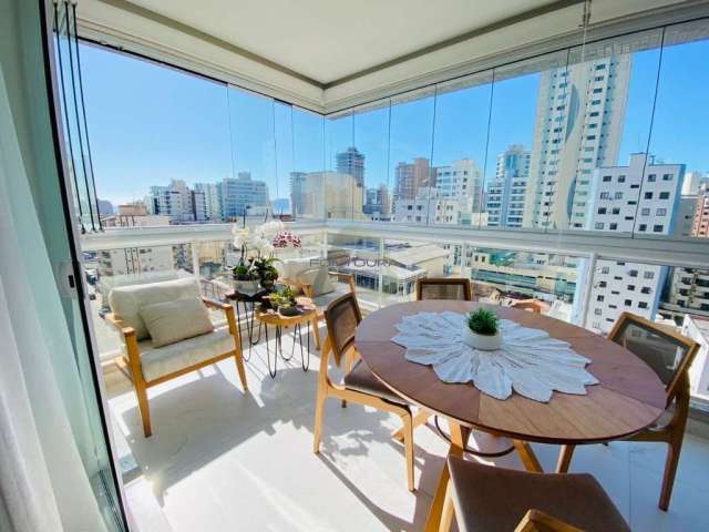 Apartamento à venda na Rua 207, 176, Meia Praia, Itapema por R$ 3.300.000