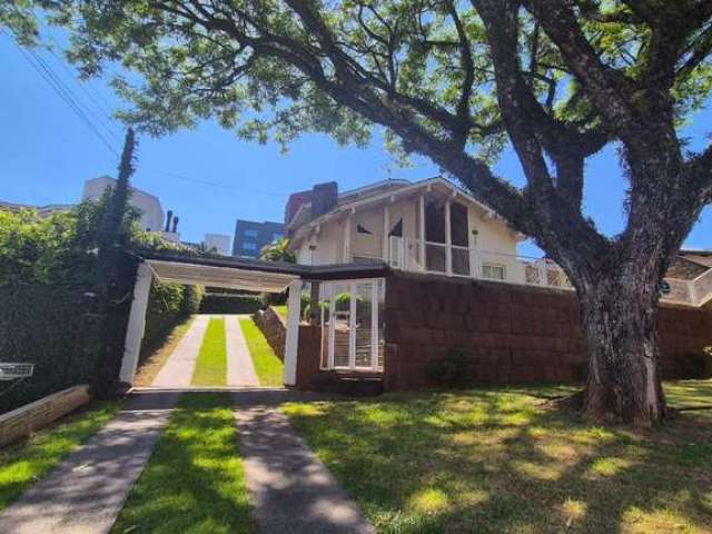 Casa Alto Padrão Bairro Santa MAria