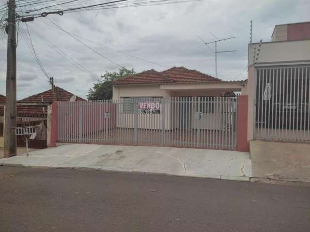 Casa para Venda em Presidente Prudente, Vila Furquim, 3 dormitórios, 2 banheiros