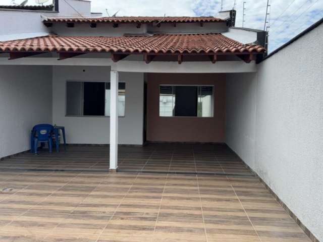 Casa a venda no garavelo residencial park