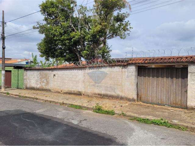 Terreno no Bairro Cruzeiro do Sul, são 544 m e ótima topografia.