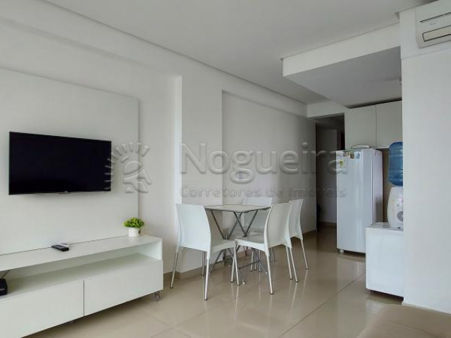 Apartamento com excelente localização na Avenida Boa Viagem.