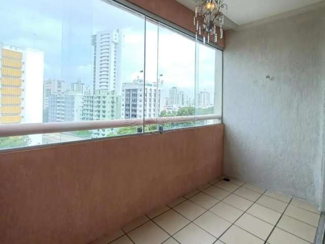 Apartamento no Espinheiro possui 87,37m² com 2 suites.