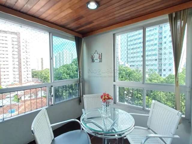 Apartamento com excelente localização no Espinheiro, com 115,10m² de área útil.