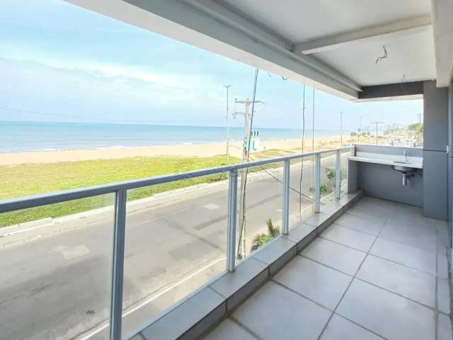 Excelente apartamento de 93,80m² de área útil, frente mar, localizado no bairro de Piedade.