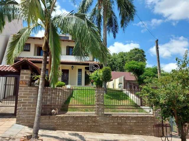 Ótima casa com piscina próximo ao centro