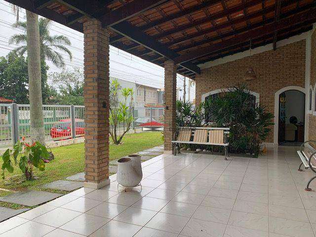 Casa à venda, 454 m² por R$ 1.600.000,00 - Praia das Palmeiras - Caraguatatuba/SP