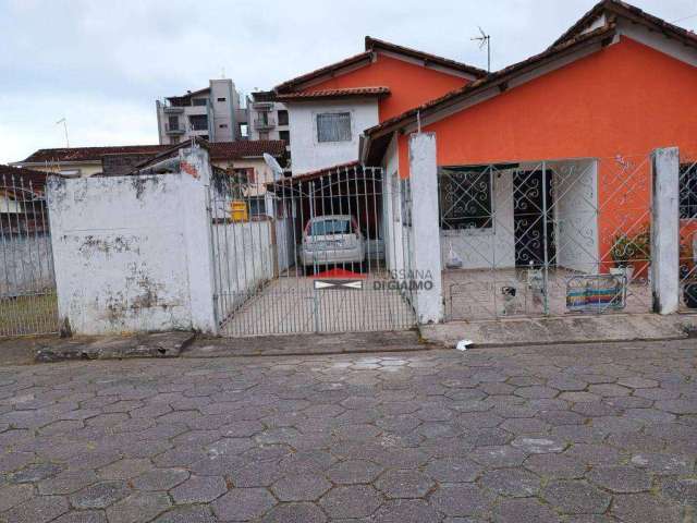 Casa com 4 dormitórios à venda, 260 m² por R$ 850.000,00 - Sumaré - Caraguatatuba/SP