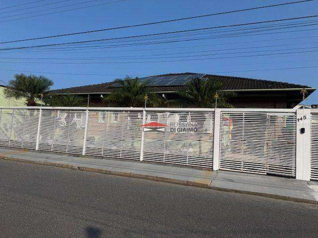 Casa com 4 dormitórios à venda, 292 m² por R$ 1.350.000,00 - Centro - Caraguatatuba/SP