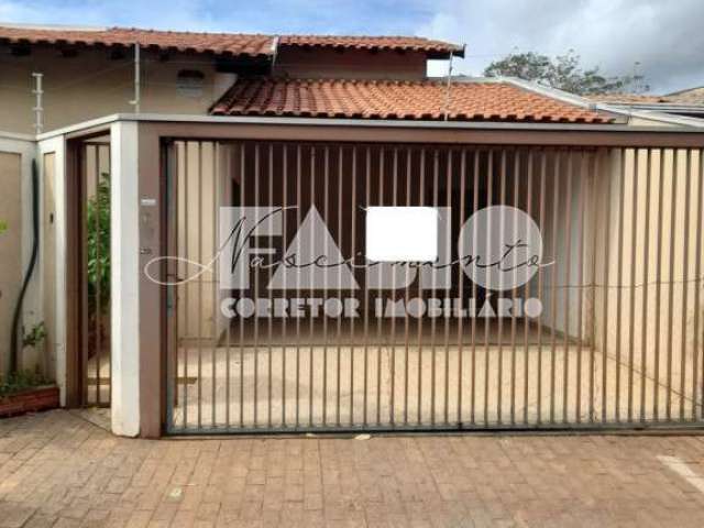 Casa com 3 quartos à venda na Rua Antonino Martins, 90, Parque das Perdizes, São José do Rio Preto, 106 m2 por R$ 320.000