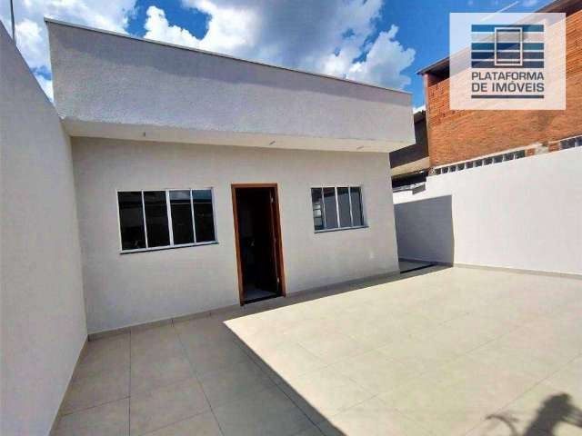 Casa com 3 dormitórios à venda, 80 m² por R$ 405.000,00 - Parque dos Estados - Bragança Paulista/SP