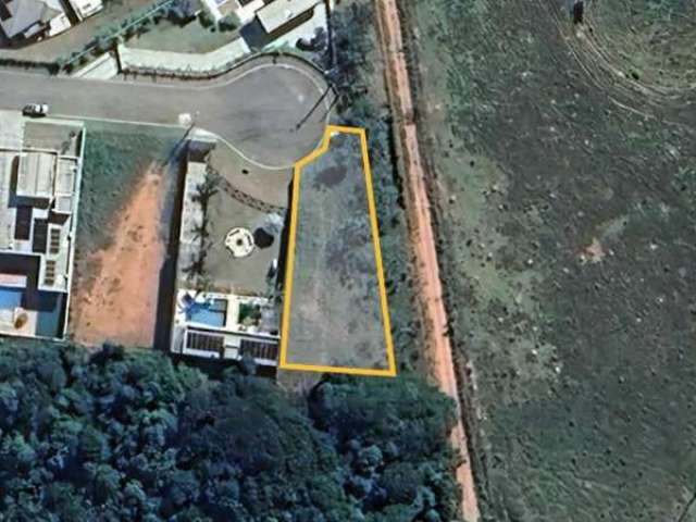 Terreno em Condomínio à Venda, 700m² localização privilegiada