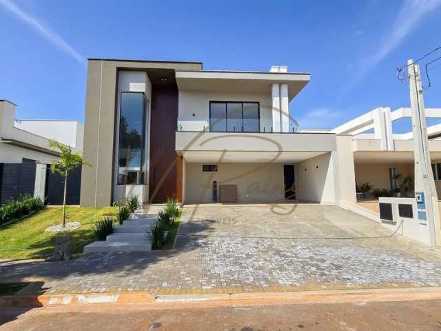 Casa Térrea Alto Padrão - 3 Suítes, Mezanino (Possibilidade de Inclusão da 4º suíte), Espaço Gourmet, Piscina, 6 vagas por R$2.790.000,00