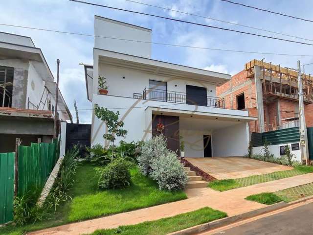 Sobrado todo planejado + aquecimento e fotovoltaica - 3 Dormitórios, 1 suíte máster c/ closet, espaço gourmet, piscina por R$2.190.000,00