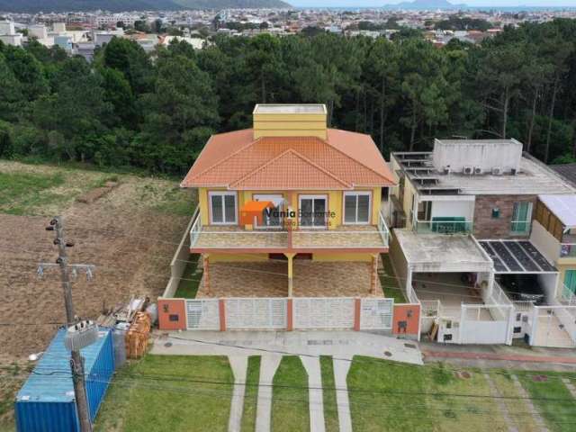 Casa para Venda em Florianópolis, Ingleses do Rio Vermelho, 3 dormitórios, 2 suítes, 4 banheiros, 2 vagas