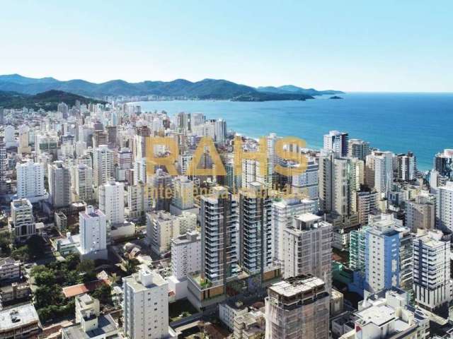 Apartamento de Alto Padrão Meia Praia