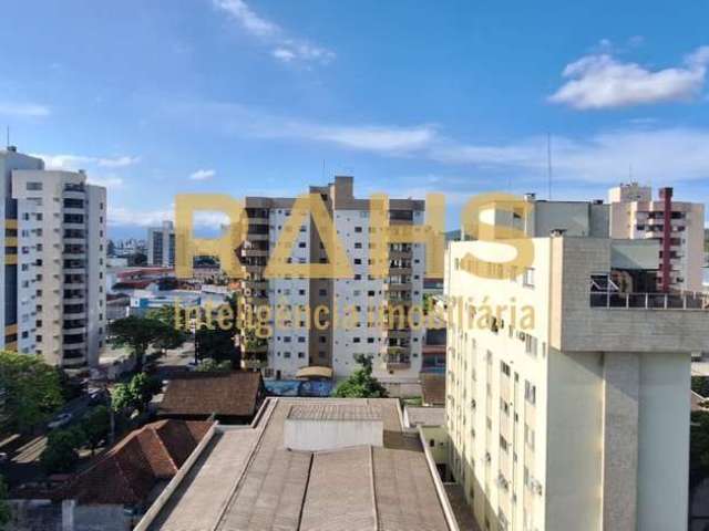 Apartamento no Centro de Joinville, 3 dormitórios sendo 1 suíte, escritório, 2 vagas individuais,  R$ 750.000