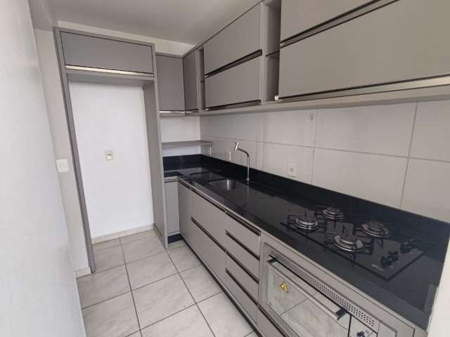 Apartamento no Bairro Serraria em São José   Semi mobiliado