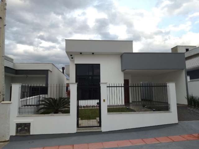 Casa para Venda, 2 dormitórios, sendo 1 suíte, 2 banheiros, 2 vagas, área total 200,00 m², área construída 95,00 m²