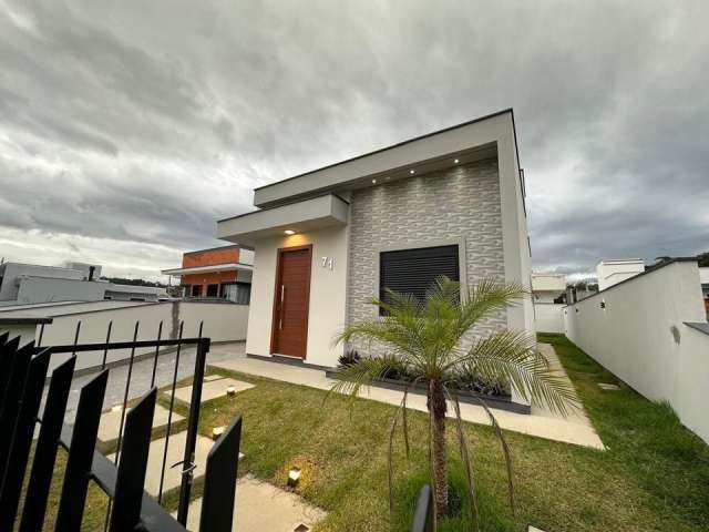 Casa para Venda, 3 dormitórios, sendo 1 suíte, 2 banheiros, 2 vagas