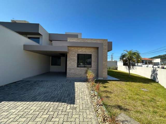 Casa para Venda, 3 dormitórios, sendo 1 suíte, 2 banheiros, 2 vagas