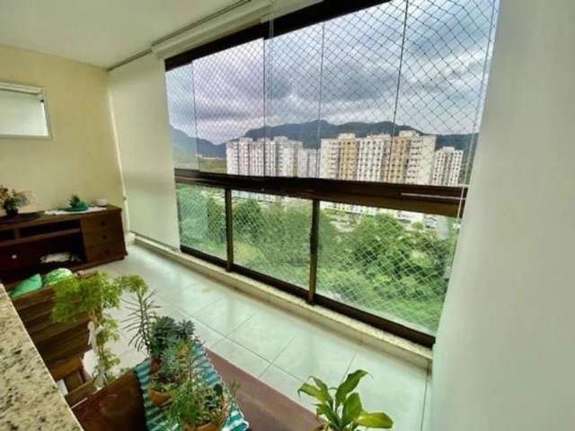 Vendo apartamento 3 quartos ao lado da Aroazes na Barra Olímpica