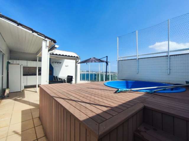 Vendo cobertura no RIO2 Front Lake 195m² com piscina e churrasqueira