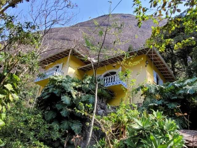 Residência ensolarada com vista no horizonte