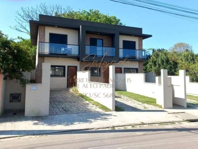 Sobrado Geminado Alto Padrão para Venda em Florianópolis, São João do Rio Vermelho, 2 dormitórios, 2 suítes, 3 banheiros, 2 vagas