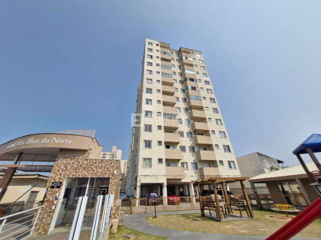 Apartamento com 02 dormitórios, localizado no coração do bairro areias.