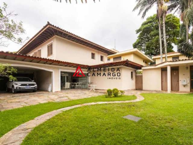 Casa Cidade Jardim 4 Dormitórios Quintal Reforma 556m²