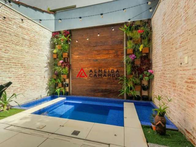 Casa Alto de Pinheiros - 221m² - 3 Suítes, 5 Banheiros, Jacuzzi, Área gourmet e 2 Vagas