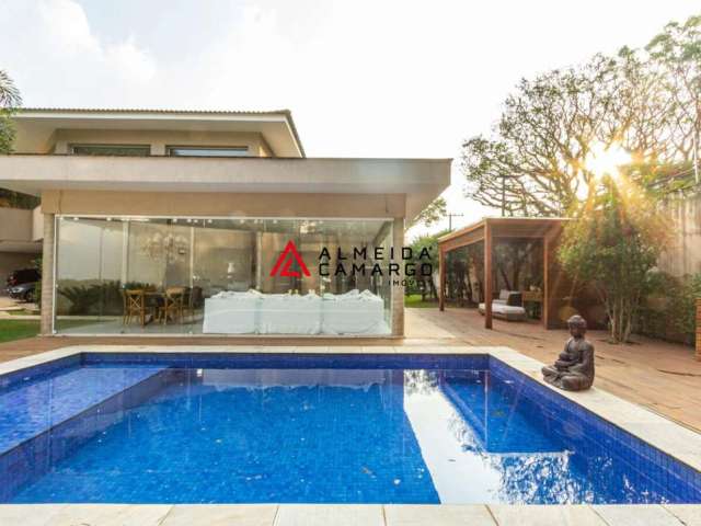 Casa Alto de Pinheiros Reformada Piscina 6 Suítes 8 Vagas 964m²