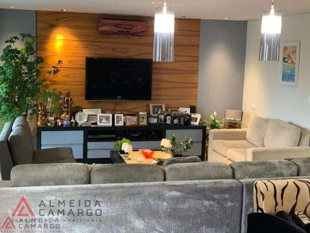 Apartamento Itaim Bibi 5 suítes, 6 banheiros e 3 vagas