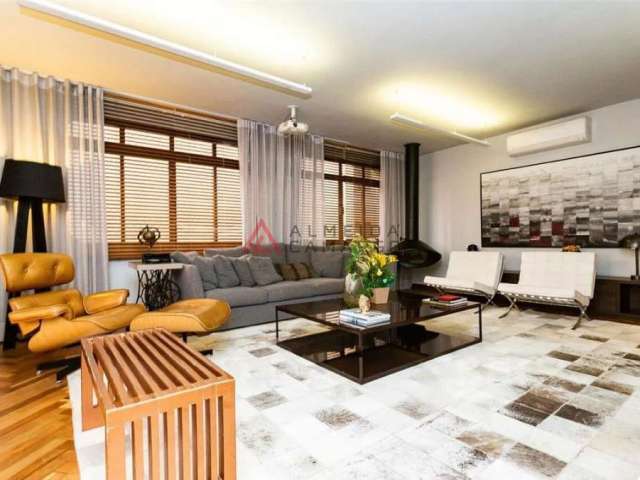 Apartamento Pinheiros Reformado 4 Dormitórios 215m²